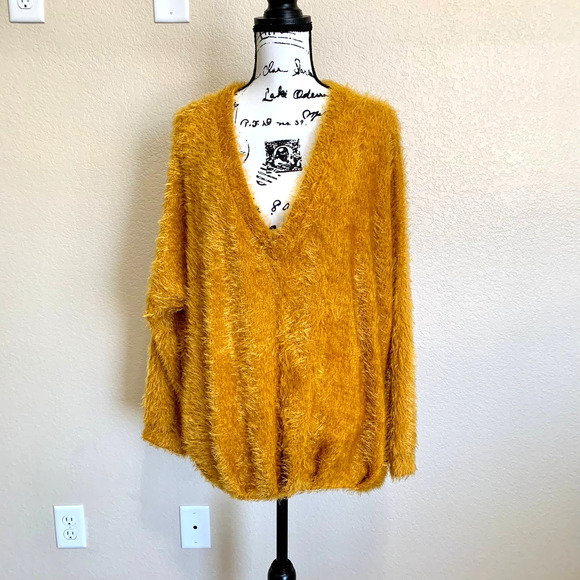 Anthropologie Sweaters - Anthropologie  Humminbird women sweater shaggy drop shoulder  sweater